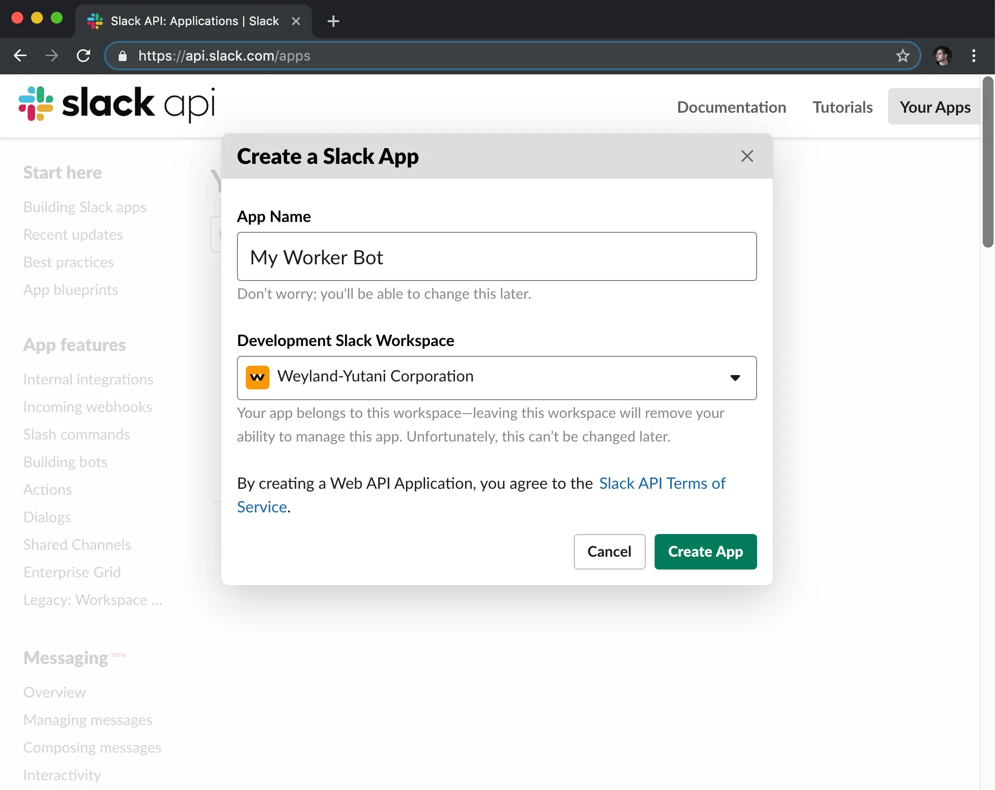 要创建 Slackbot，首先创建 Slack App