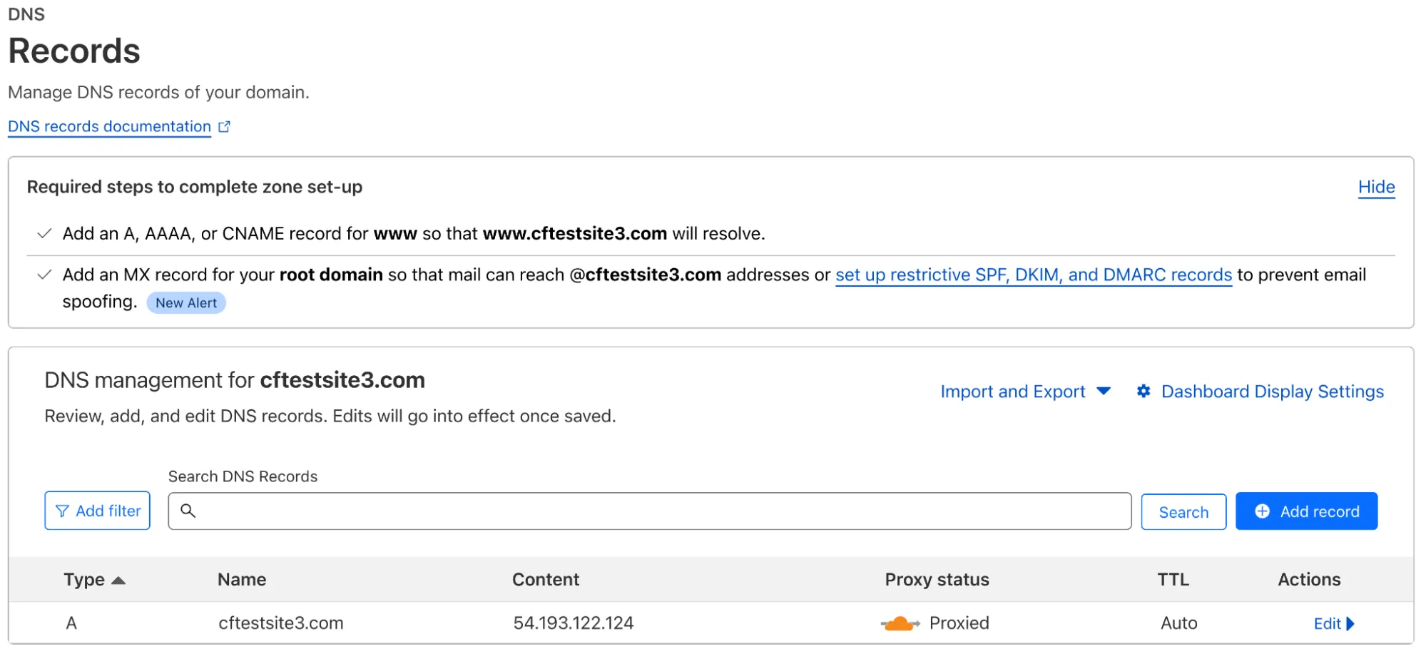 通过 Cloudflare 网络引导流量的典型配置。